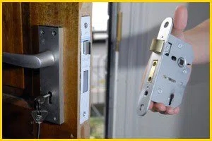 Metro Locksmith Services Crum Lynne, PA 484-234-2366 - 13-lock-replace